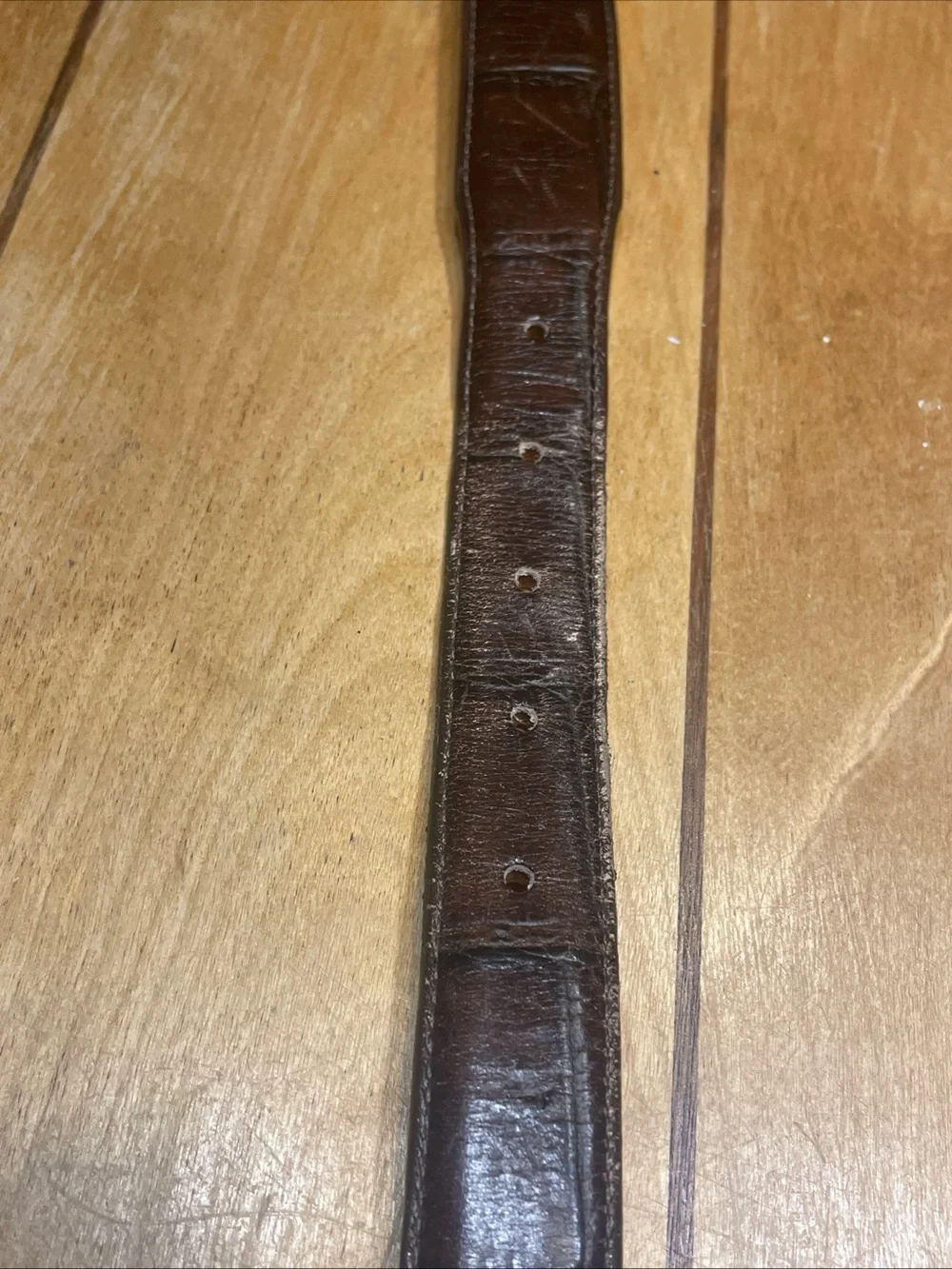 Onyx by Brighton Men’s Brown Leather Croc Embossed Belt with Gold-Tone Buckle 38